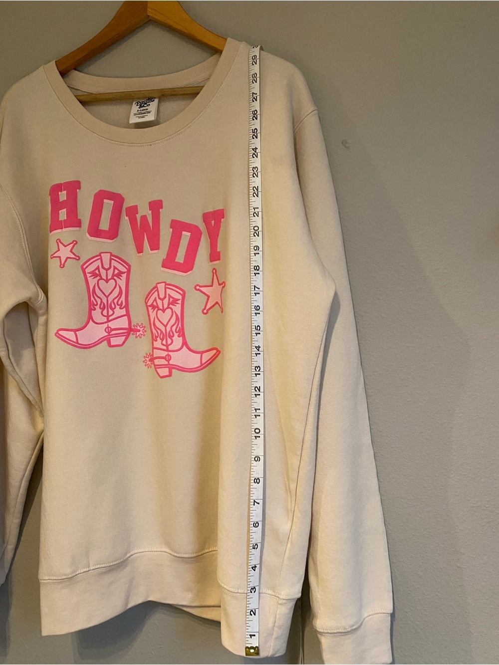 Cream 'Howdy' Graphic Crewneck Sweatshirt with Pink Print